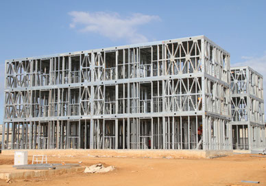 bâtiment en structure métallique modulaire